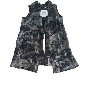 New Parsley & Sage Medium Back Zip Graffitti Print Knit Tunic Vest